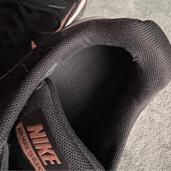 Nike Air Max Sequent 2 Athletic Sneaker Anthracite Black Metallic Red Bronze 6.5 - Picture 13 of 17